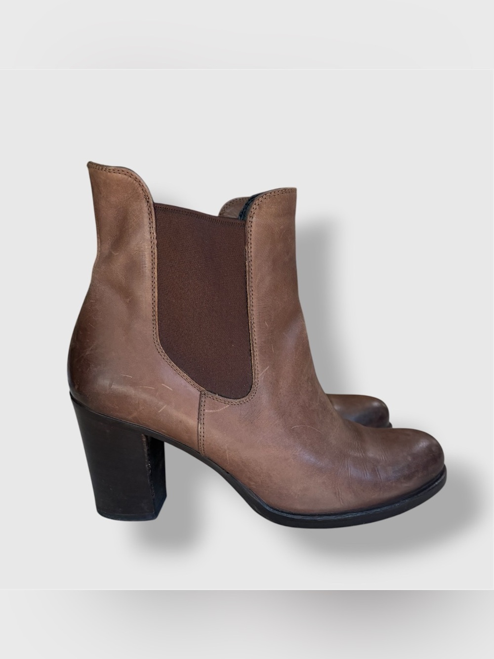 Alberto Fermani Stacked Heel Chelsea Boots